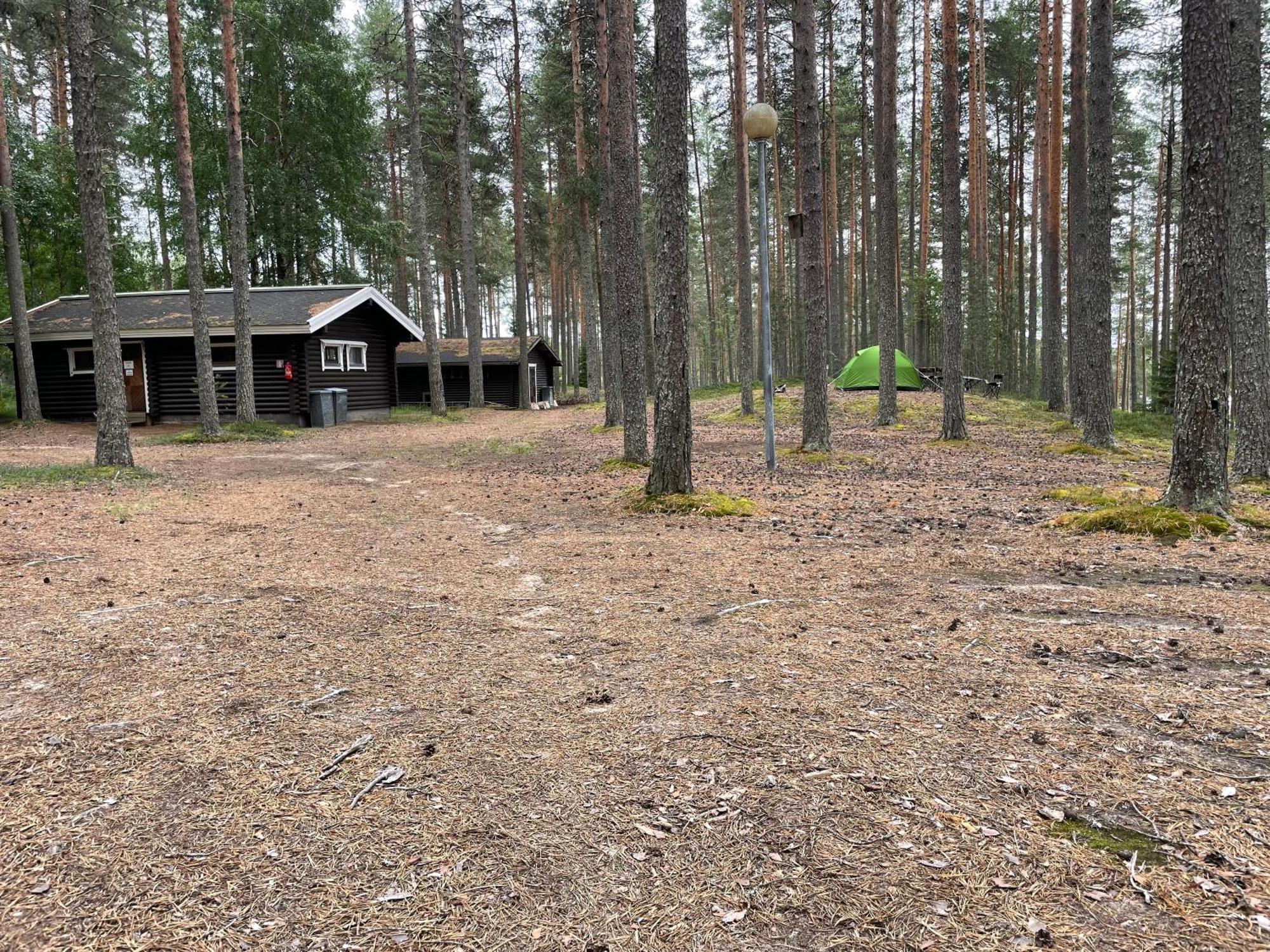 Laahtanen Camping Hotel Ristijärvi Eksteriør billede