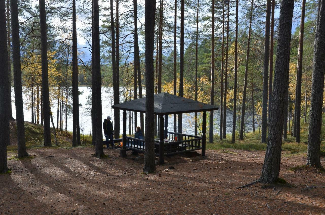 Laahtanen Camping Hotel Ristijärvi Eksteriør billede